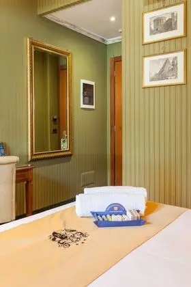 Economy Tek Büyük Yataklı Oda