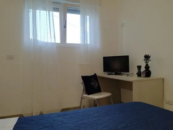 Deluxe Tek Büyük Yataklı Oda, 1 Büyük (Queen) Boy Yatak, Banyolu/Duşlu, Zemin Kat