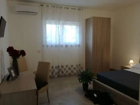 Luxury Tek Büyük Yataklı Oda, Veranda, Bahçeli