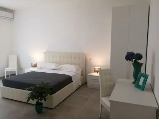 Royal Tek Büyük Yataklı Oda, 1 Büyük (Queen) Boy Yatak, Banyolu/Duşlu, Zemin Kat