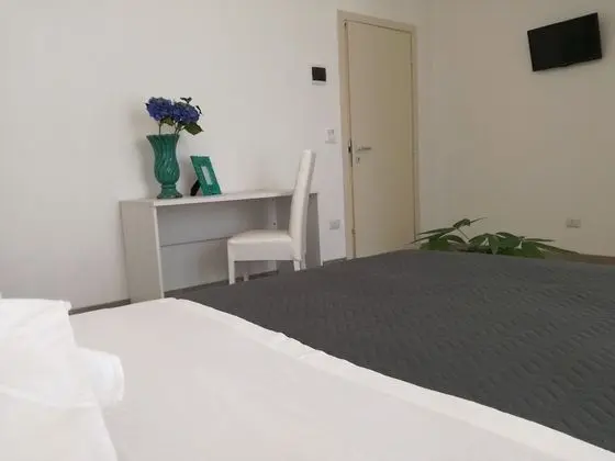 Royal Tek Büyük Yataklı Oda, 1 Büyük (Queen) Boy Yatak, Banyolu/Duşlu, Zemin Kat