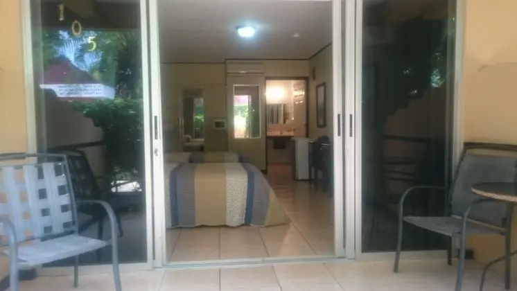 Standard Oda, 2 Çift Kişilik Yatak, Havuz Manzaralı