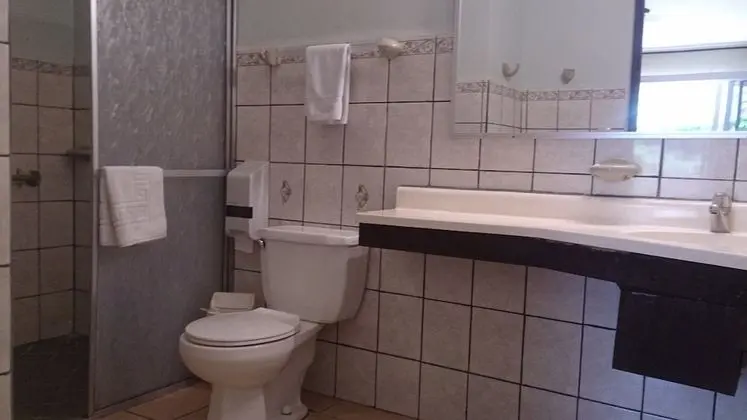 Standard Oda, 2 Çift Kişilik Yatak, Havuz Manzaralı