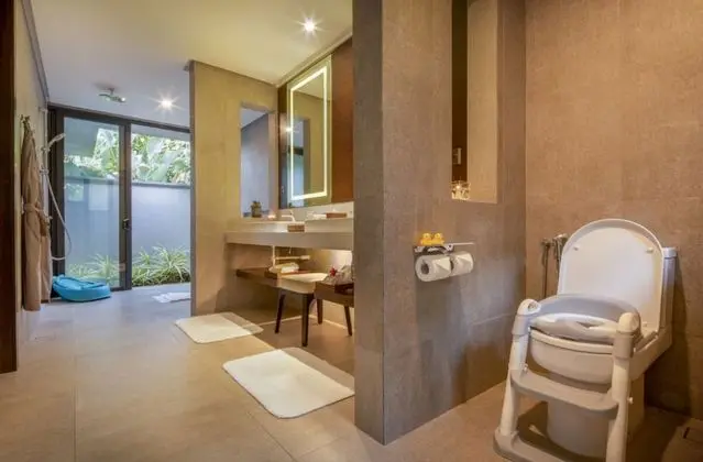 Amani Pool Villa