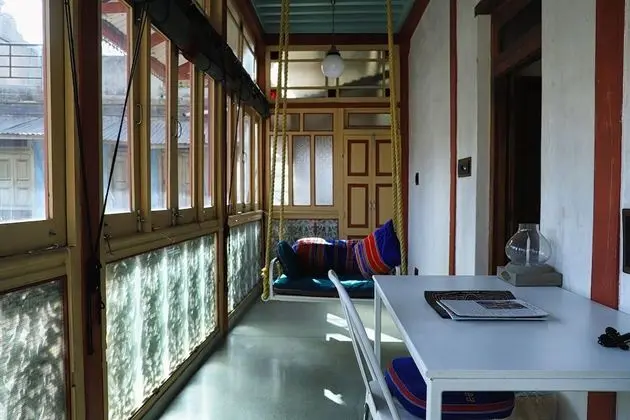 Oda (WHC Contemporary Heritage Junior Suit)