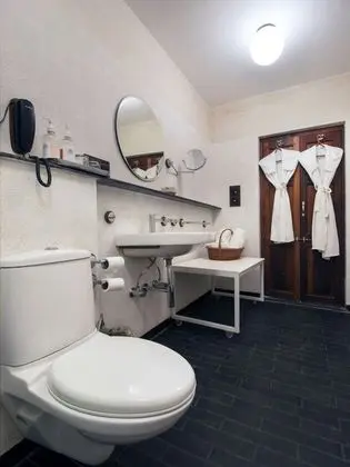 Oda (WHC Contemporary Heritage Junior Suit)