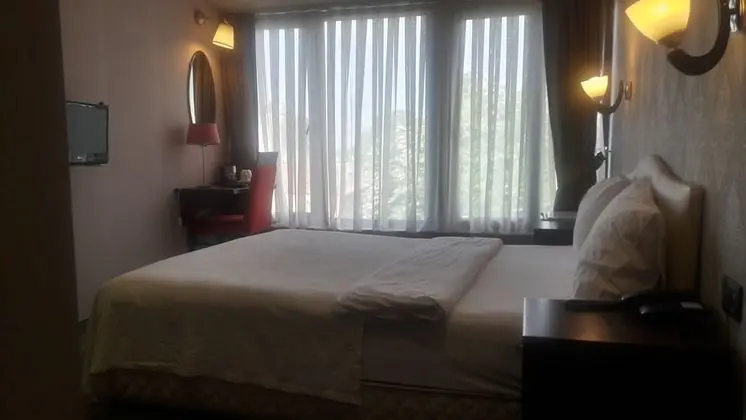 Standard Tek Büyük veya İki Ayrı Yataklı Oda