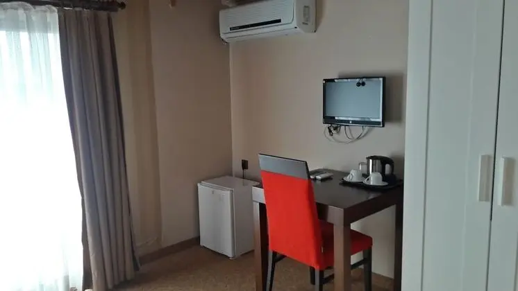 Standard Tek Büyük veya İki Ayrı Yataklı Oda