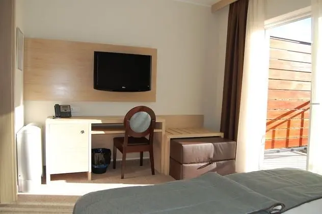 Tek Büyük veya İki Ayrı Yataklı Oda, Balkon, Dağ Manzaralı