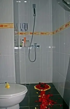 Superior Oda, Köşe