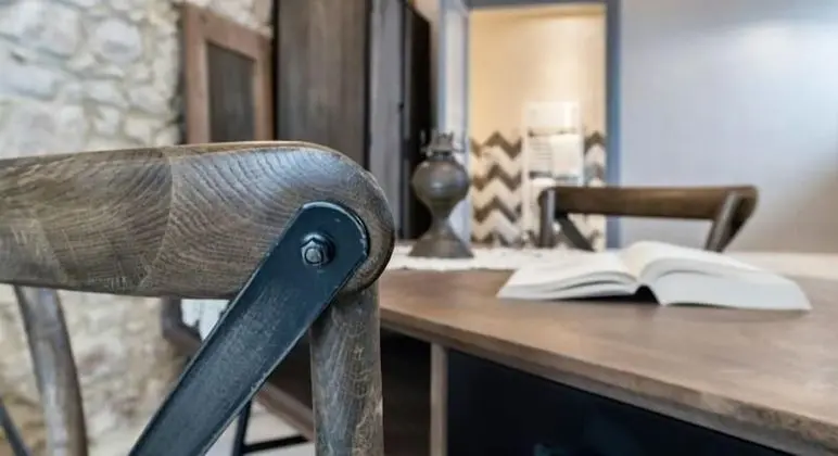 Stüdyo, Kısmi Deniz Manzaralı