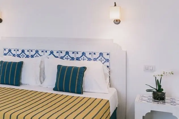 Deluxe Üç Kişilik Oda