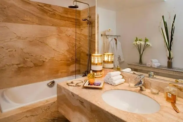 Superior Tek Büyük Yataklı Oda