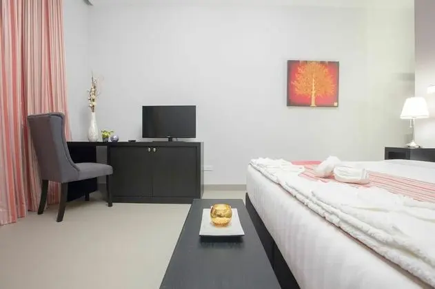 Premier Bungalov, 1 En Büyük (King) Boy Yatak ve Çekyat, Plaj Manzaralı, Denize Sıfır