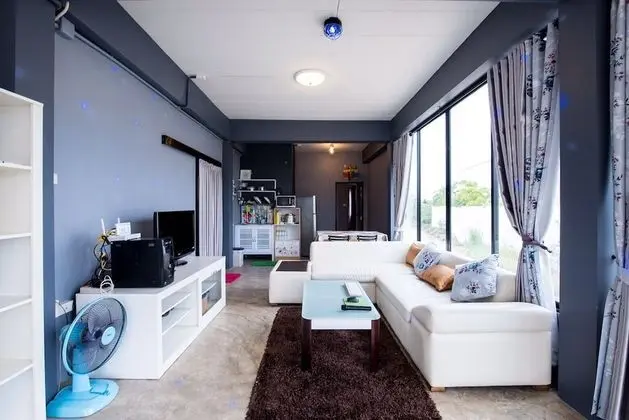 2 Bedrooms Villa