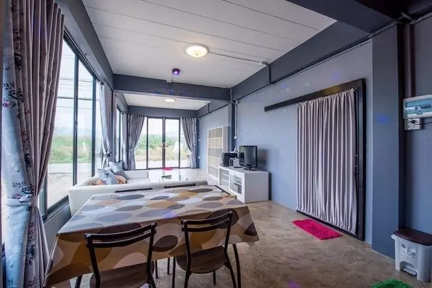 2 Bedrooms Villa