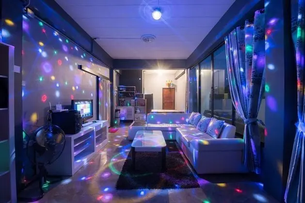 2 Bedrooms Villa