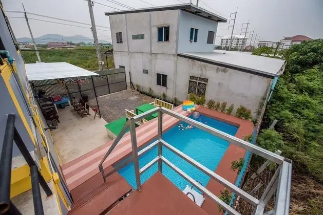 2 Bedrooms Villa