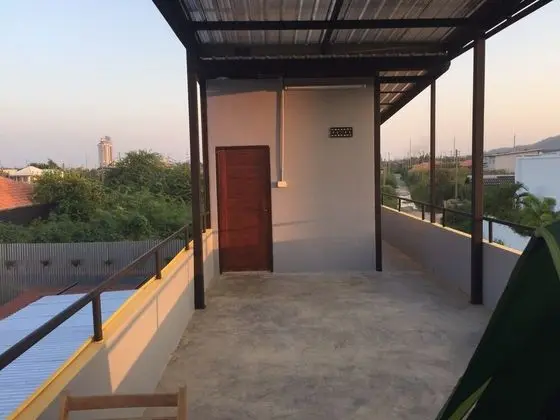 2 Bedrooms Villa