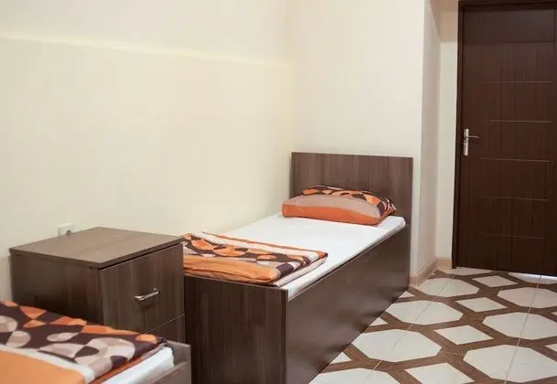 Economy Ortak Ranzalı Oda, Sadece kadınlar için (4 beds)