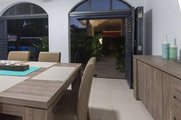 Apart Daire, 2 Yatak Odası, Avlu Manzaralı