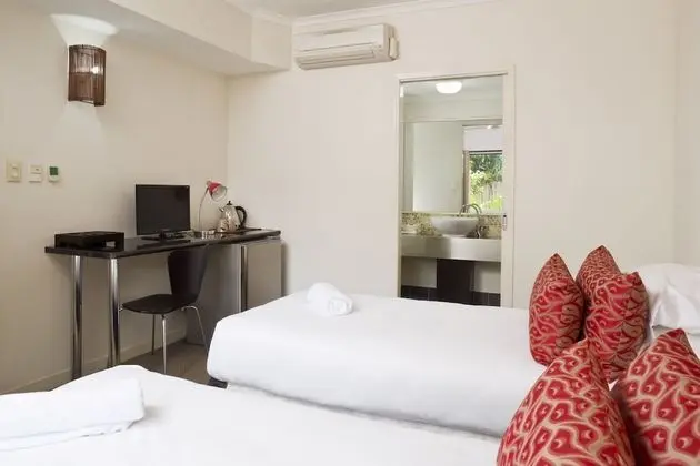Economy Oda (Hotel Room)