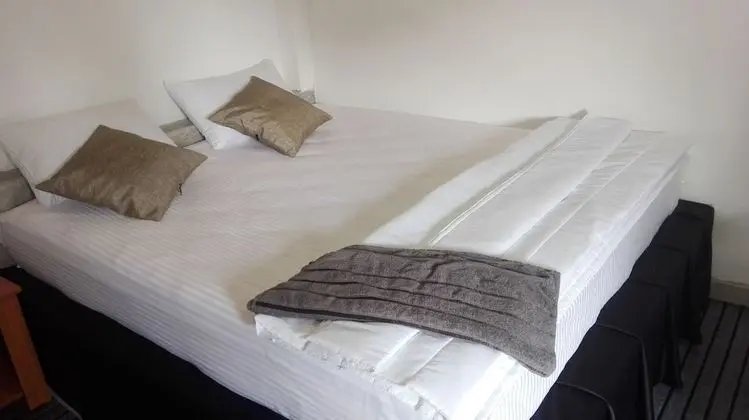 Tek Büyük Yataklı Oda, Sigara İçilmez