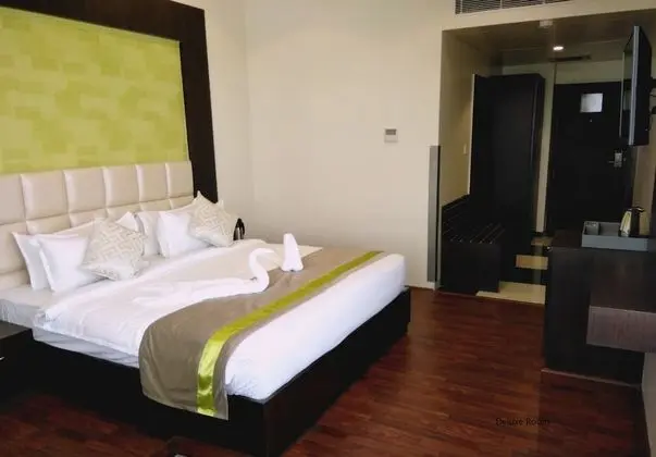 Standard Tek Büyük veya İki Ayrı Yataklı Oda, 1 Büyük (Queen) Boy Yatak, Şehir Manzaralı