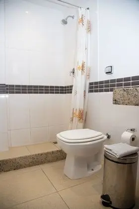 Deluxe Tek Büyük veya İki Ayrı Yataklı Oda, Özel Banyo