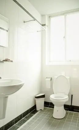 Ortak Ranzalı Oda, Sadece kadınlar için