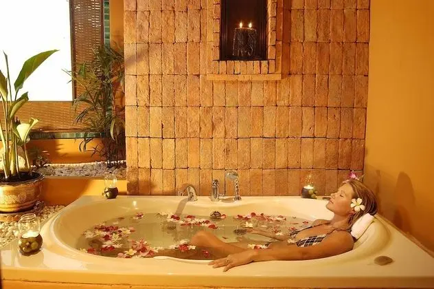 Superior Jacuzzi Villa