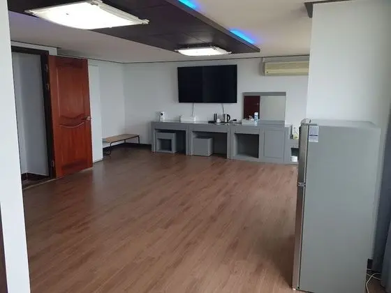 Gallery Suite, Kitchenette, Ocean View (Pension Type)