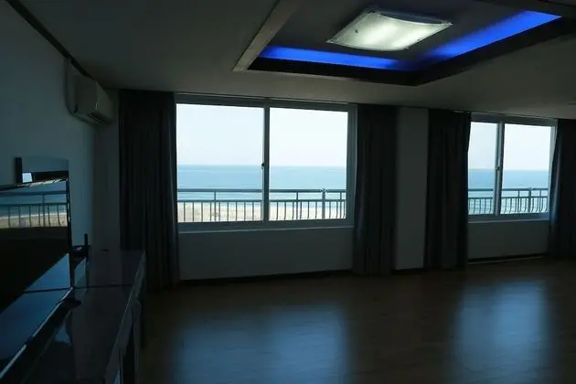 Gallery Suite, Kitchenette, Ocean View (Pension Type)