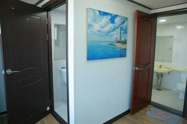 Gallery Suite, Kitchenette, Ocean View (Pension Type)