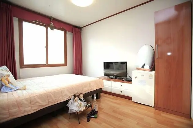 Tek Büyük Yataklı Oda (6 PY)