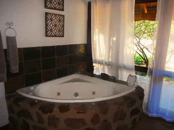Honeymoon Süit, 1 En Büyük (King) Boy Yatak, Jakuzi, Park Manzaralı