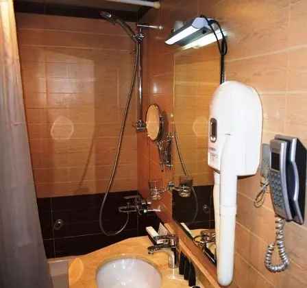 Standard Tek Büyük Yataklı Oda