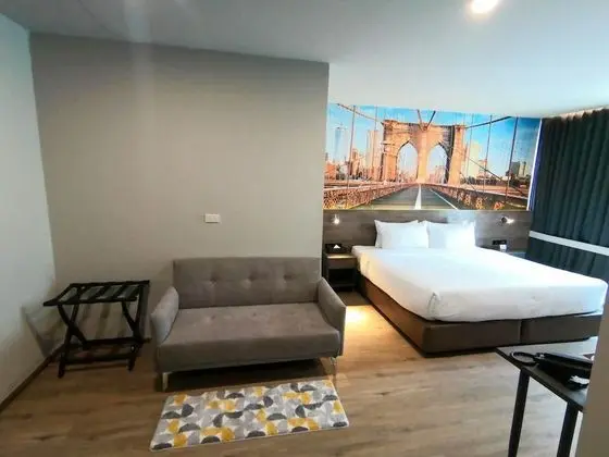 Premier Tek Büyük Yataklı Oda
