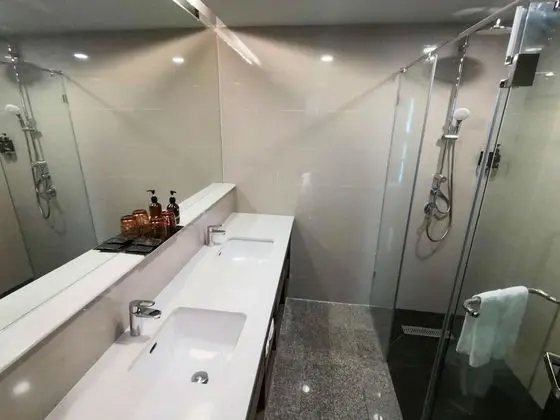 Premier Tek Büyük Yataklı Oda