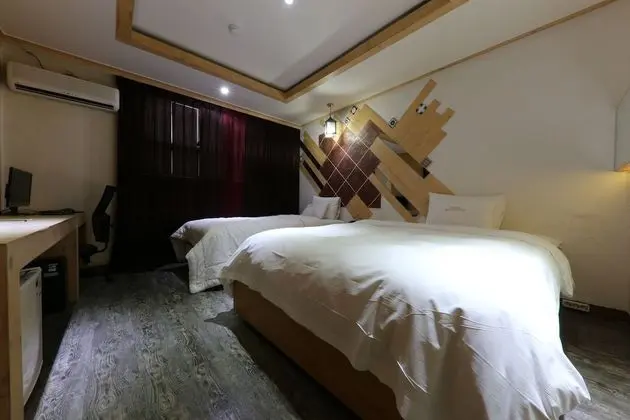 İki Ayrı Yataklı Oda