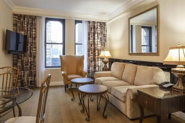Çatı Katı Süiti (Penthouse)