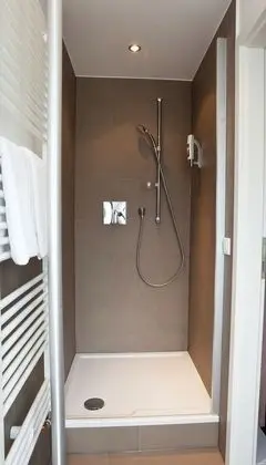 Classic Üç Kişilik Oda
