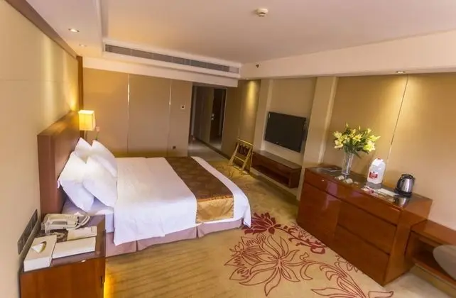 Business Tek Büyük Yataklı Oda