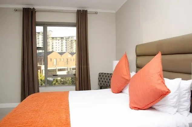 2 Bed Apartment - Manhattan Quarter New
