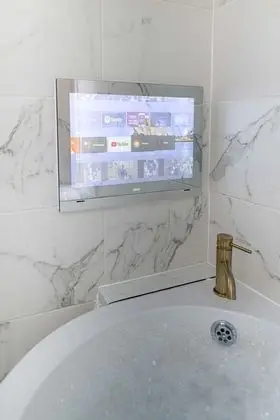 Deluxe Apart Daire, Sıcak Su Havuzu, Şehir Manzaralı (Apt 4)