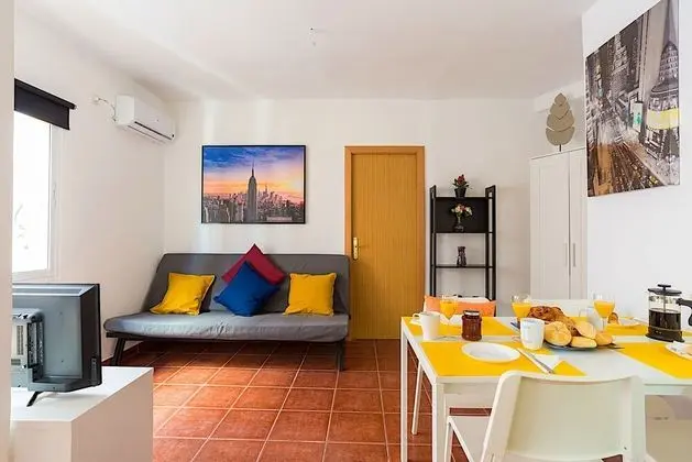 Apart Daire, 1 Çift Kişilik Yatak ve Çekyat