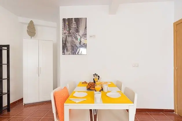 Apart Daire, 1 Çift Kişilik Yatak ve Çekyat