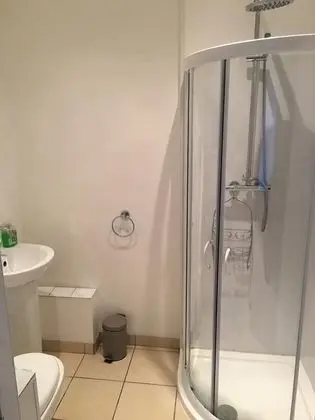 Dört Kişilik Oda, Banyolu/Duşlu