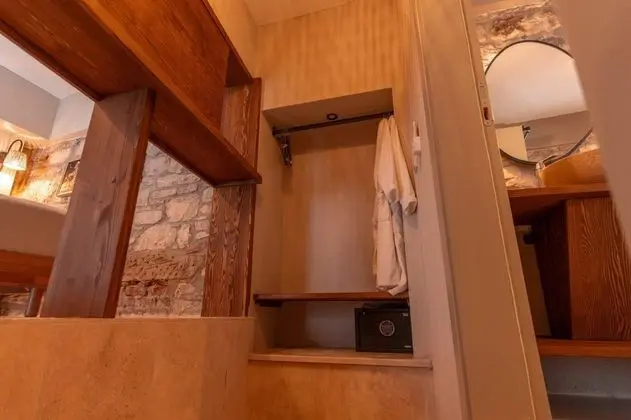 Deluxe Oda,bahçe Veya Sokak Manzaralı,küvetli