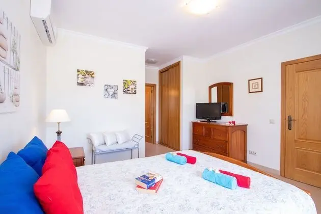 Villa, 6 Yatak Odası, Kişiye Özel Havuzlu, Havuz Manzaralı